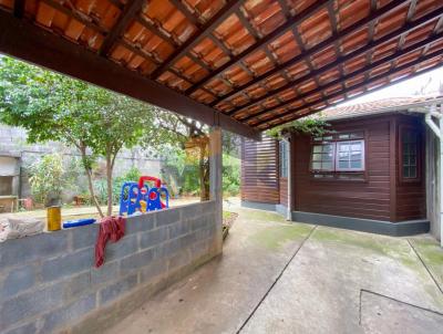 Casa para Venda, em Suzano, bairro Jardim Cacique, 3 dormitórios, 2 banheiros, 2 vagas